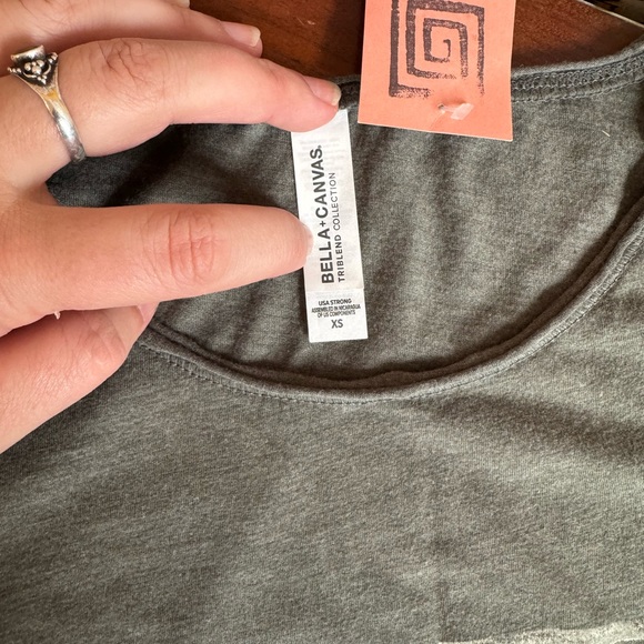 Block Printed Fuschia Plant Green T-Shirt XS - Artwear - Picture 3 of 6